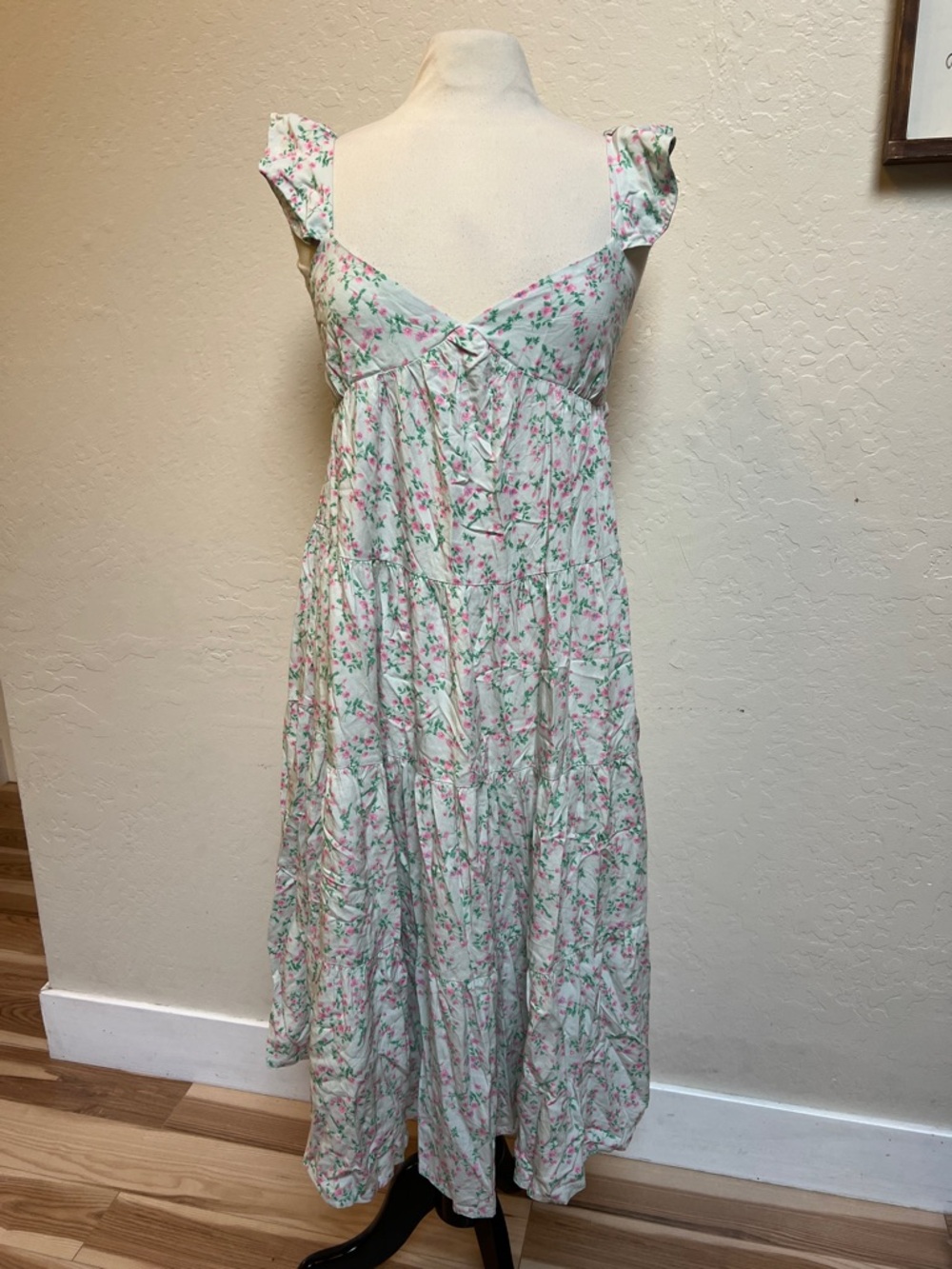 Sokie Collective floral dress NWT